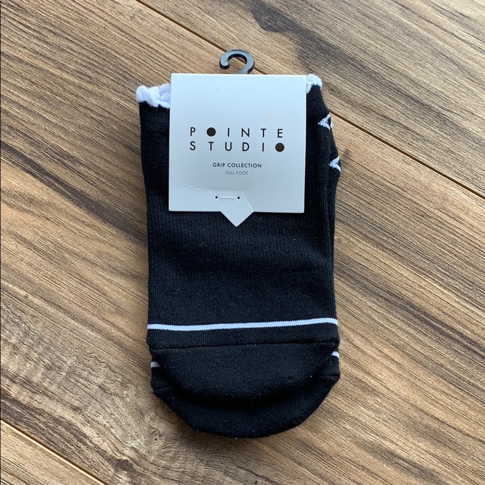 Pointe Studio Grip Socks